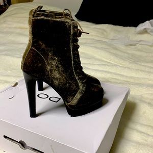 Aldo Alicia booties stiletto heels very sexy head turning